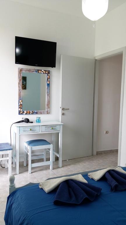 Alexia Apartments & Studios クレマスティ エクステリア 写真